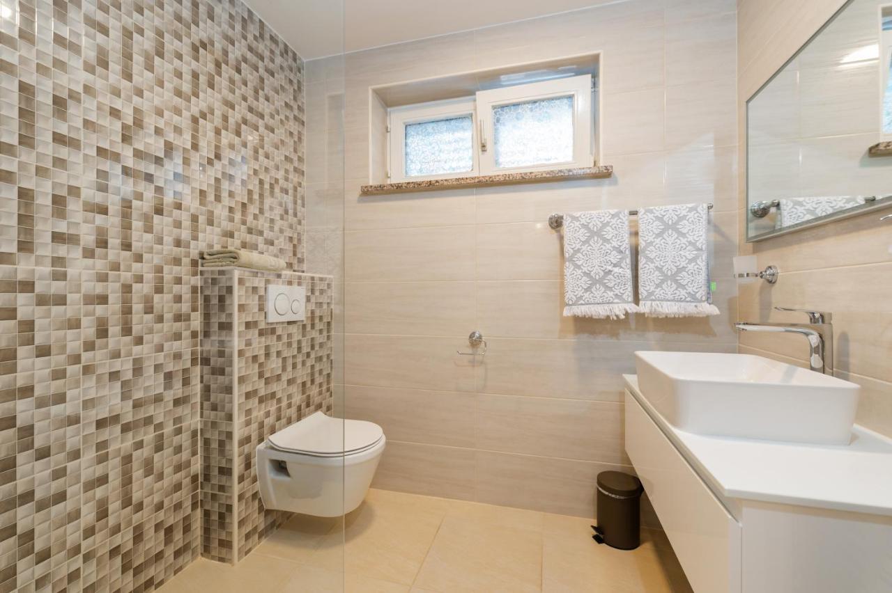 Villa Bella Vista - Apartments Лабин Екстериор снимка