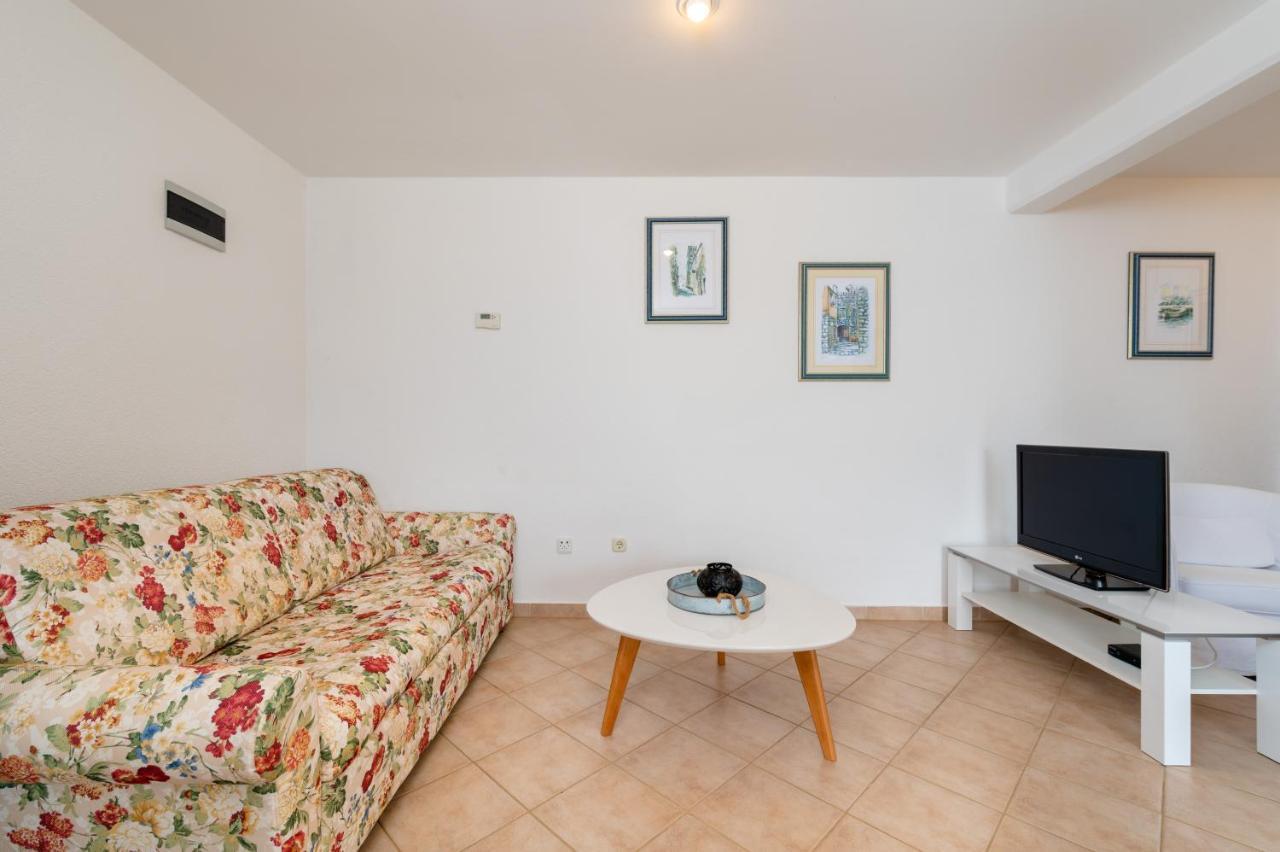 Villa Bella Vista - Apartments Лабин Екстериор снимка