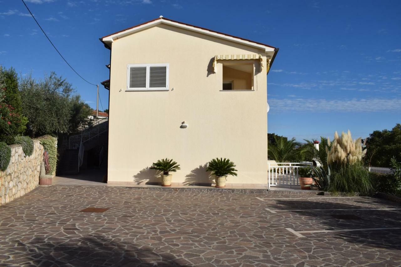 Villa Bella Vista - Apartments Лабин Екстериор снимка